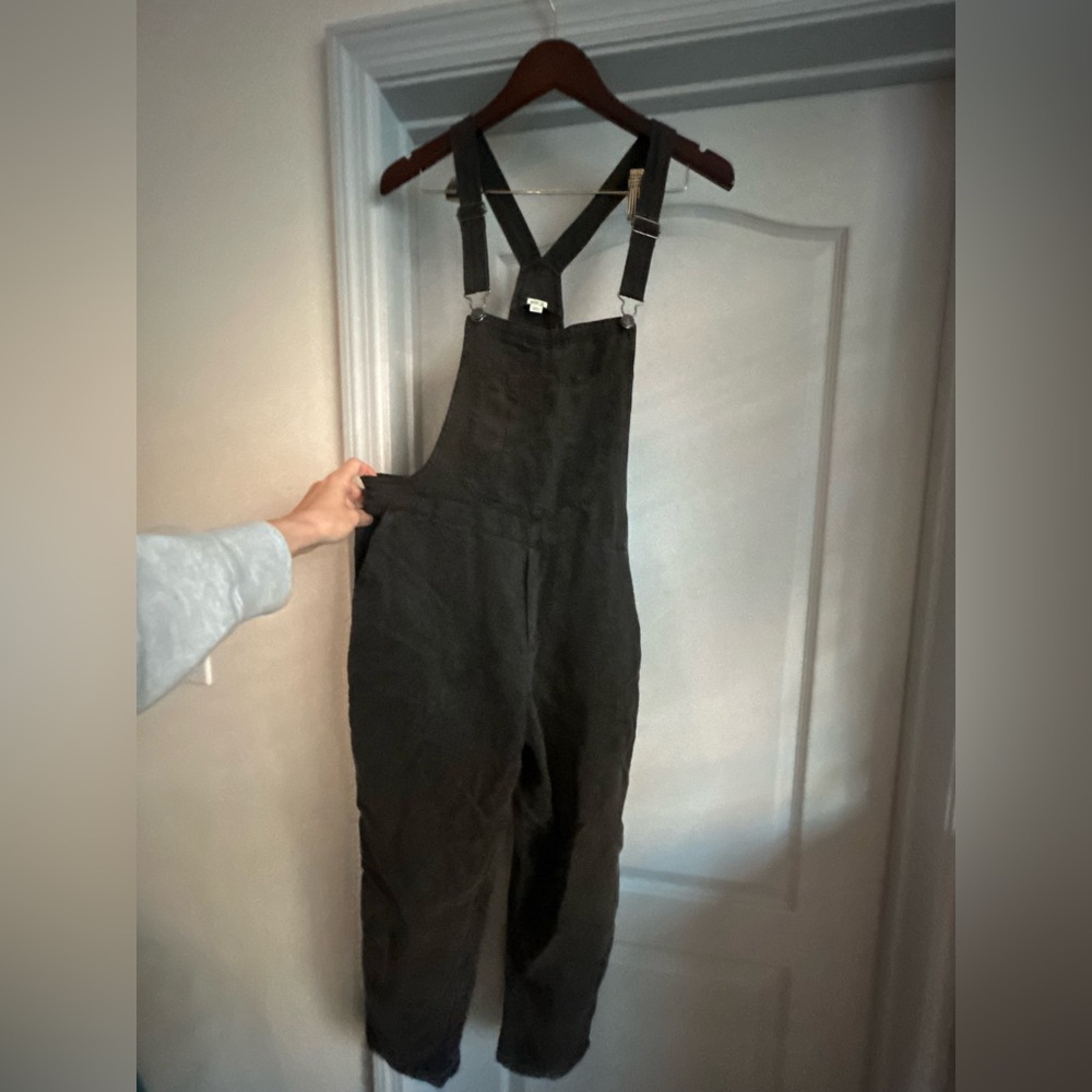 Aerie, Overalls